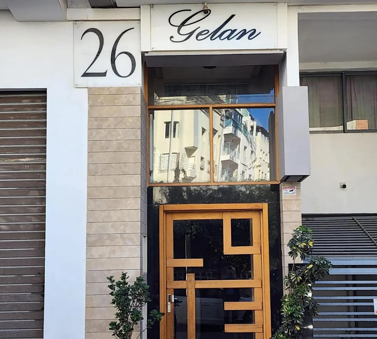 The Twenty-Six Palmier By Ib Signature - Design 1Bedroom Apt With Wifi, Parking, Self Check-In, 24 X7 Security - City View With Terrace - Walk To Cafes! City Centre, Tram Casablanca Marocko