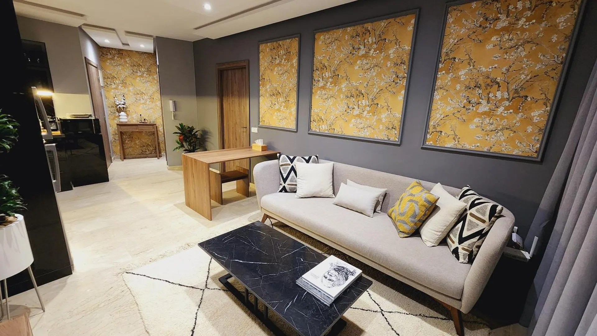 The Twenty-Six Palmier By Ib Signature - Design 1Bedroom Apt With Wifi, Parking, Self Check-In, 24 X7 Security - City View With Terrace - Walk To Cafes! City Centre, Tram Casablanca Apartment